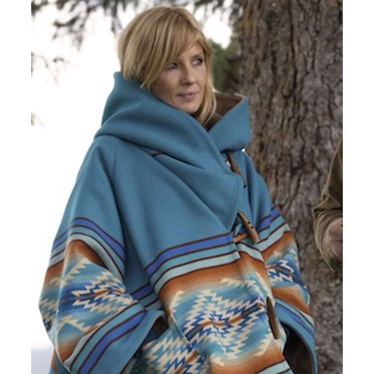 Beth Dutton Yellowstone Season 03 Blue Coat - Image 2