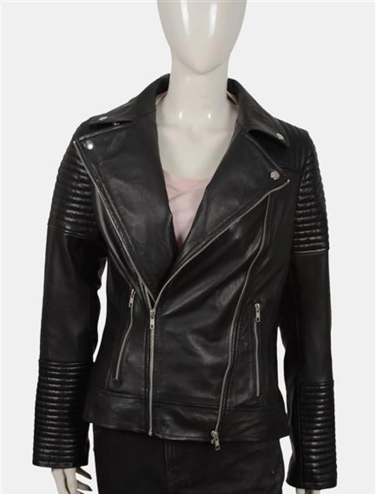 yellowstone beth dutton black biker jacket front view
