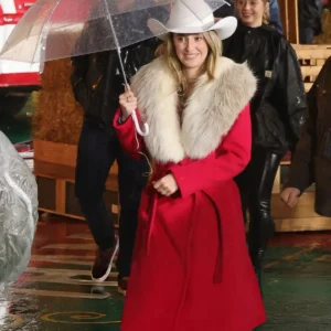 Macy’s Thanksgiving Day Lainey Wilson Parade Coat
