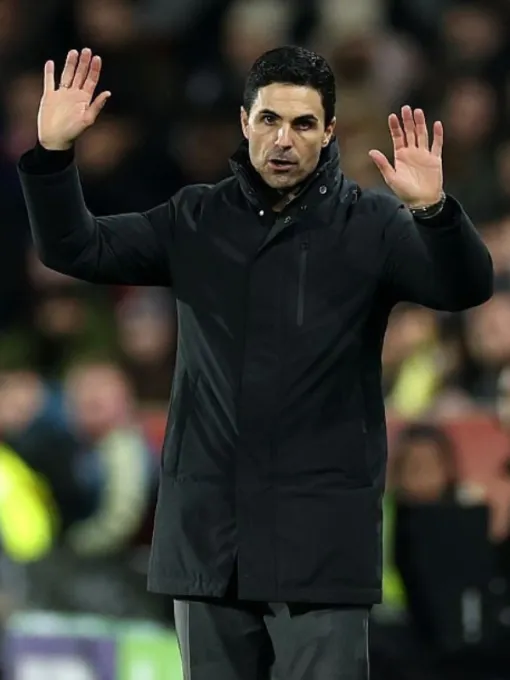 Mikel Arteta Arsenal Vs Wigan Athletic Black Puffer Jacket