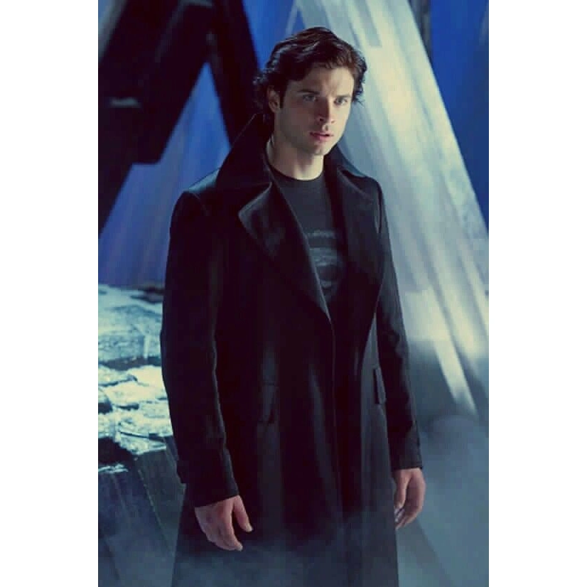 Tom Welling Smallville Season 9 Coat