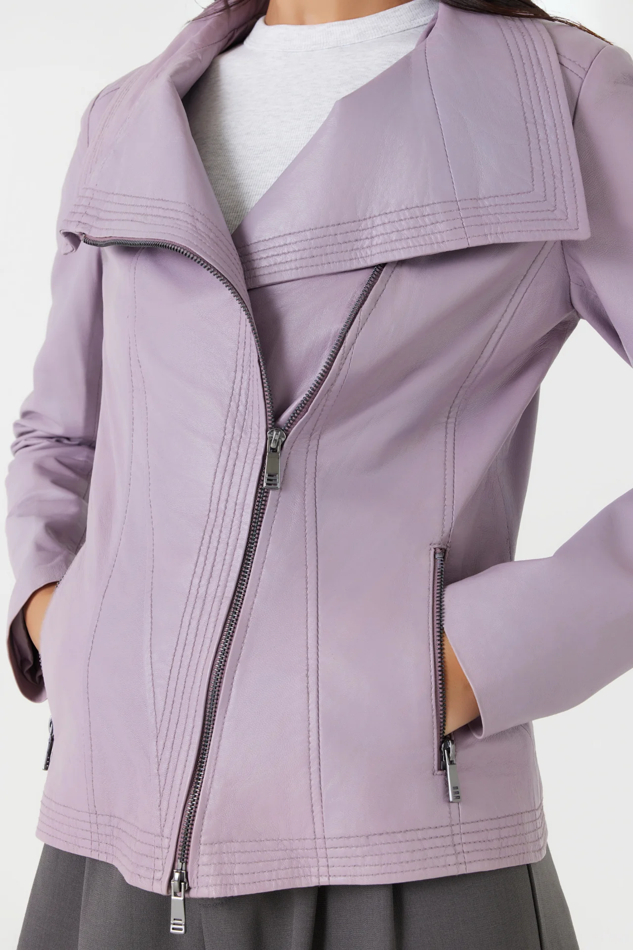 Women’s Lilac Leather Biker Jacket with Wide Collar - Image 5