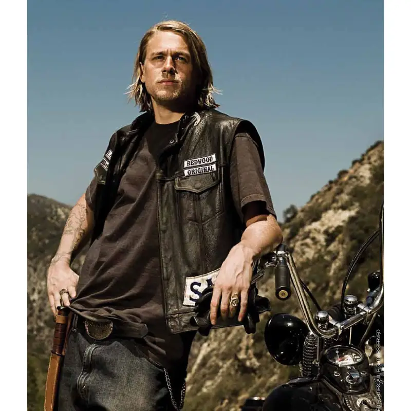Charlie Hunnam Sons of Anarchy Leather Vest - Image 11